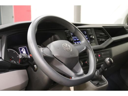 Volkswagen Transporter 2.0 TDI L2H1 LANG EURO 6 ACHTERUITRIJCAMERA Volkswagen Transporter 2.0 TDI L2H1 EURO 6 ACHTERUITR... ActivLease financial lease