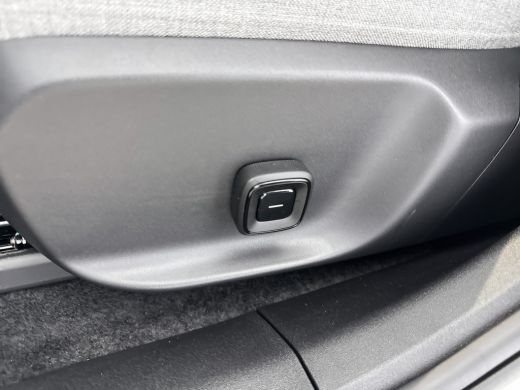 Volvo  EX30 Single Motor Extended Range Ultra 69 kWh | Mist wool blend bekleding | Stoel/stuurverwarming | Ge... ActivLease financial lease