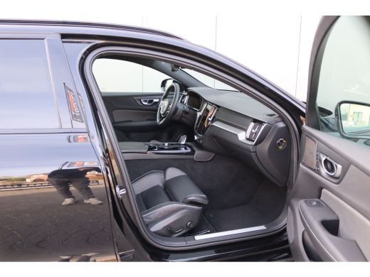 Volvo  V60 2.0 T6 Recharge 340PK AWD R-Design Elektr.-trekhaak/Pano-dak/Winter-pack/Memory-stoel ActivLease financial lease