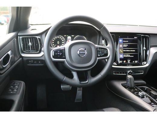 Volvo  V60 2.0 T6 Recharge 340PK AWD R-Design Elektr.-trekhaak/Pano-dak/Winter-pack/Memory-stoel ActivLease financial lease