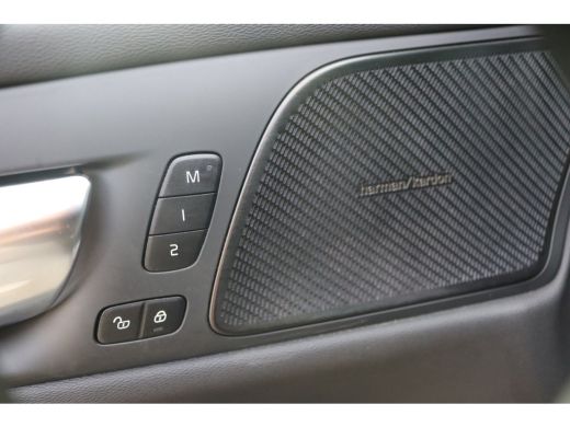 Volvo  V60 2.0 T6 Recharge 340PK AWD R-Design Elektr.-trekhaak/Pano-dak/Winter-pack/Memory-stoel ActivLease financial lease