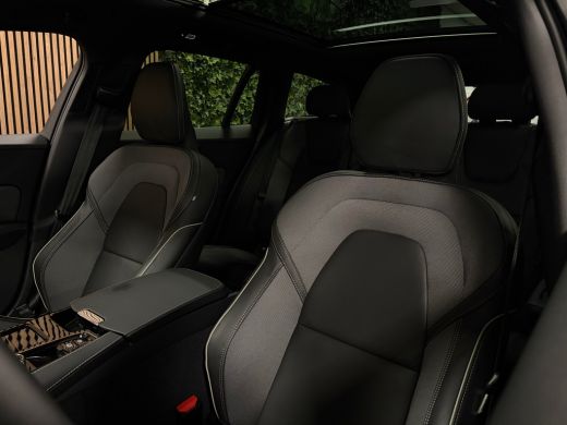Volvo  V60 T8 AWD Recharge Ultra Dark Performance Edit. | 360&deg; Camera | Schuifdak | Head-Up Display | Harman... ActivLease financial lease
