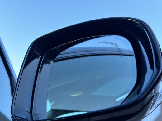 Volvo  XC60 B5 Ultimate Dark | Achteruitrijcamera | Alarm klasse 1(startblokkering) | Apple Carplay/Android A... ActivLease financial lease