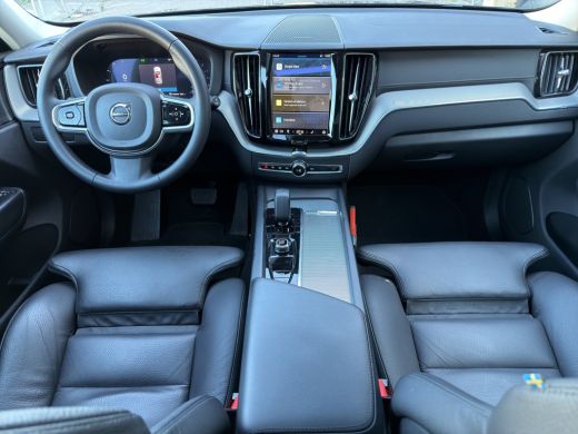 Volvo  XC60 B5 Ultimate Dark | Achteruitrijcamera | Alarm klasse 1(startblokkering) | Apple Carplay/Android A... ActivLease financial lease