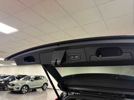 Volvo  XC60 T6 AWD Recharge Ultra Dark | Luchtvering | 360&deg; Camera | Head-Up Display | Harman Kardon | Schuif... ActivLease financial lease