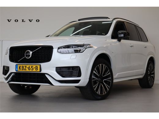 Volvo  XC90 T8 455PK AWD Ultra Dark | Pano-dak | Trekhaak | HUD | 360&deg; | Privacy glas