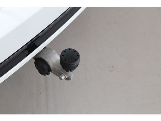 Volvo  XC90 T8 455PK AWD Ultra Dark | Pano-dak | Trekhaak | HUD | 360&deg; | Privacy glas ActivLease financial lease