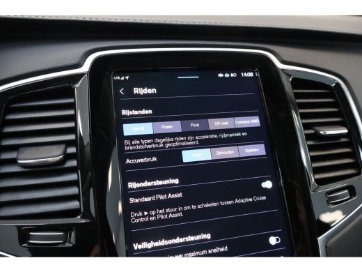 Volvo  XC90 T8 455PK AWD Ultra Dark | Pano-dak | Trekhaak | HUD | 360&deg; | Privacy glas ActivLease financial lease