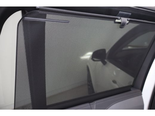 Volvo  XC90 T8 455PK AWD Ultra Dark | Pano-dak | Trekhaak | HUD | 360&deg; | Privacy glas ActivLease financial lease