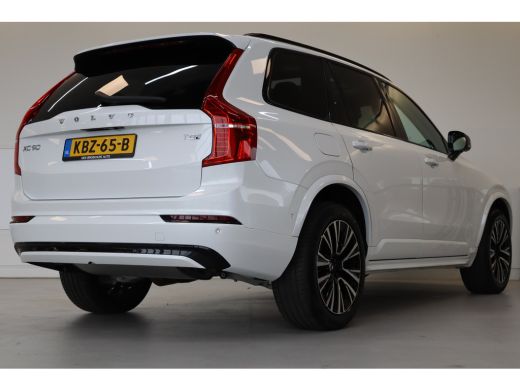 Volvo  XC90 T8 455PK AWD Ultra Dark | Pano-dak | Trekhaak | HUD | 360&deg; | Privacy glas ActivLease financial lease