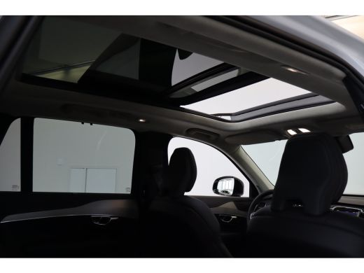 Volvo  XC90 T8 455PK AWD Ultra Dark | Pano-dak | Trekhaak | HUD | 360&deg; | Privacy glas ActivLease financial lease