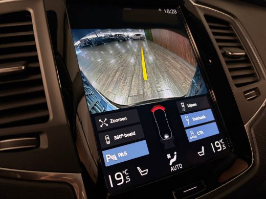 Volvo  XC90 T8 AWD Recharge R-Design | Trekhaak | 360&deg; Camera | Schuifdak | Harman Kardon | Adaptieve Cruise ... ActivLease financial lease