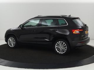 Skoda Karoq 1.5 TSI Business Edition | Panoramadak | Leder | Stoelverwarming | Adaptive cruise | Side Assist ...