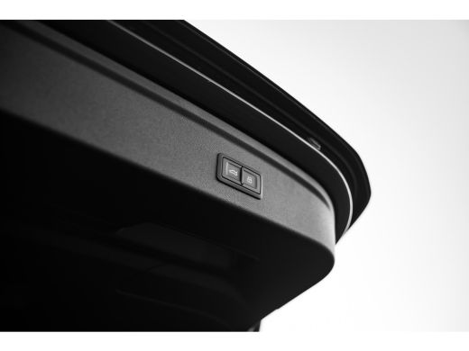 Audi A3 Sportback 45 TFSI e S line | HUD | Sonos | Camera | Carbon Spoiler | Stoelverwarming | ActivLease financial lease