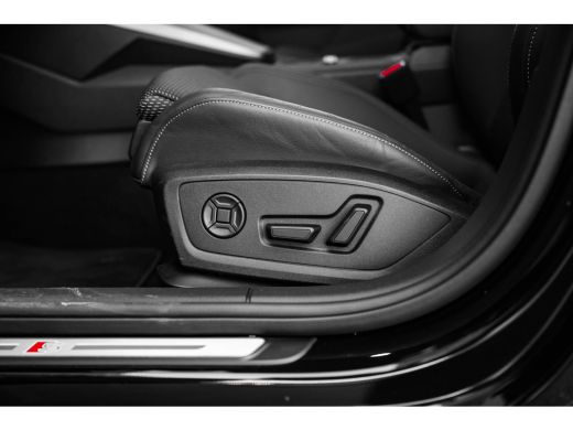Audi A3 Sportback 45 TFSI e S line | HUD | Sonos | Camera | Carbon Spoiler | Stoelverwarming | ActivLease financial lease