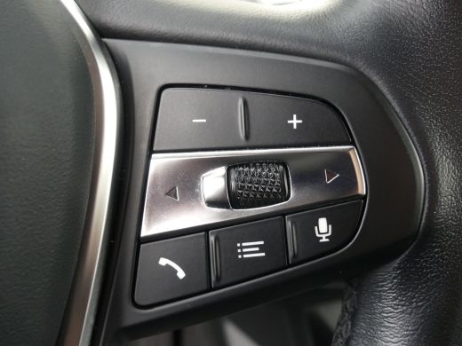 BMW 1 Serie 118i Business Edition | PARKEERSENSOREN V+A | APPLE CARPLAY / ANDRIOD AUTO | NAVI | ActivLease financial lease