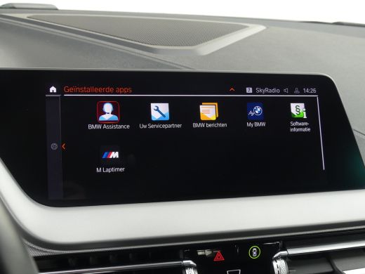 BMW 1 Serie 118i Business Edition | PARKEERSENSOREN V+A | APPLE CARPLAY / ANDRIOD AUTO | NAVI | ActivLease financial lease