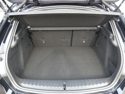 BMW 1 Serie 118i Business Edition | PARKEERSENSOREN V+A | APPLE CARPLAY / ANDRIOD AUTO | NAVI | ActivLease financial lease