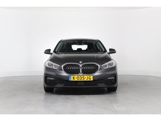 BMW 1 Serie 118i Executive Edition | Trekhaak afn. | Climate Control | Parkeersensoren | Navigatie | Apple Ca... ActivLease financial lease