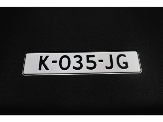 BMW 1 Serie 118i Executive Edition | Trekhaak afn. | Climate Control | Parkeersensoren | Navigatie | Apple Ca... ActivLease financial lease