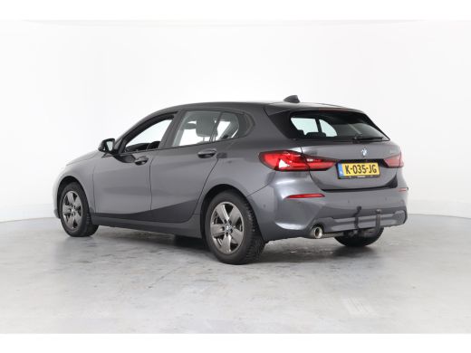 BMW 1 Serie 118i Executive Edition | Trekhaak afn. | Climate Control | Parkeersensoren | Navigatie | Apple Ca... ActivLease financial lease