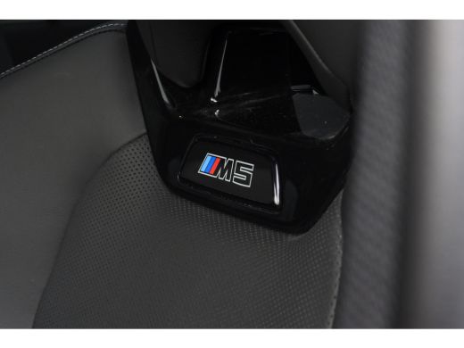 BMW M5 M5 Automaat / Panoramadak / M Multifunctionele voorstoelen / Stoelventilatie / Bowers & Wilkins /... ActivLease financial lease