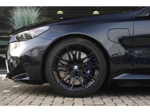 BMW M5 M5 Automaat / Panoramadak / M Multifunctionele voorstoelen / Stoelventilatie / Bowers & Wilkins /... ActivLease financial lease