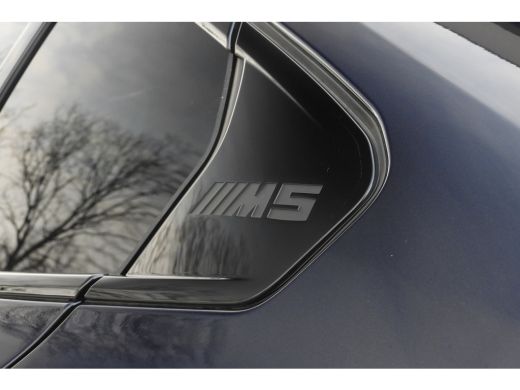BMW M5 M5 Automaat / Panoramadak / M Multifunctionele voorstoelen / Stoelventilatie / Bowers & Wilkins /... ActivLease financial lease