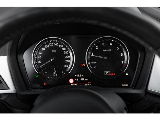 BMW X1 sDrive20i 178 PK Business Edition Plus Head up | Achteruitrijcamera | Cruise control | Keyless | ... ActivLease financial lease