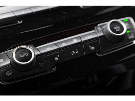 BMW X1 sDrive20i 178 PK Business Edition Plus Head up | Achteruitrijcamera | Cruise control | Keyless | ... ActivLease financial lease