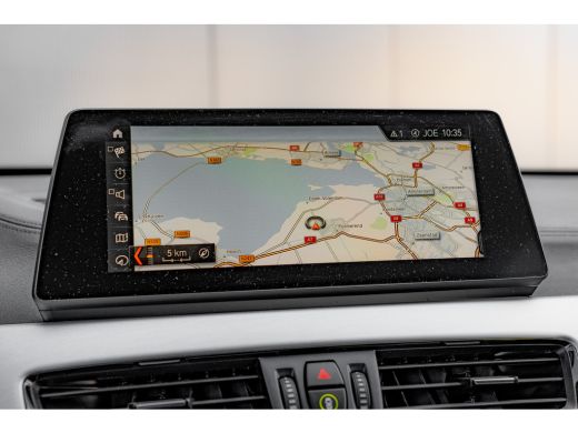 BMW X1 sDrive20i 178 PK Business Edition Plus Head up | Achteruitrijcamera | Cruise control | Keyless | ... ActivLease financial lease