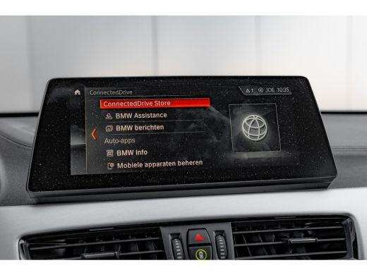 BMW X1 sDrive20i 178 PK Business Edition Plus Head up | Achteruitrijcamera | Cruise control | Keyless | ... ActivLease financial lease