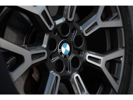 BMW X1 sDrive20i 178 PK Business Edition Plus Head up | Achteruitrijcamera | Cruise control | Keyless | ... ActivLease financial lease