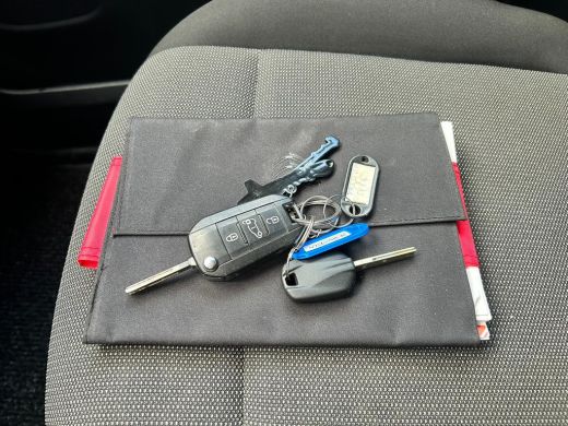 Citroën Berlingo 1.5 BlueHDI Club XL | Apple Carplay | Navi | Cruise | Airco ActivLease financial lease