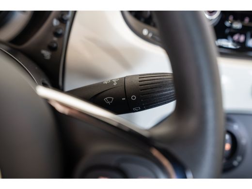 Fiat 500 1.0 Hybrid Cult | Parkeersensoren | DAB | Airco | LED Dagrijverlichting | ActivLease financial lease