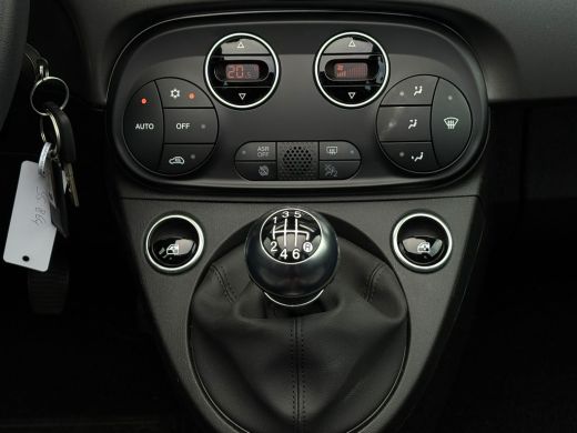 Fiat 500C 1.0 Hybrid 70 pk Sport | Cruise controle | Apple carplay | Parkeersensoor achter | LMV 16" | ActivLease financial lease