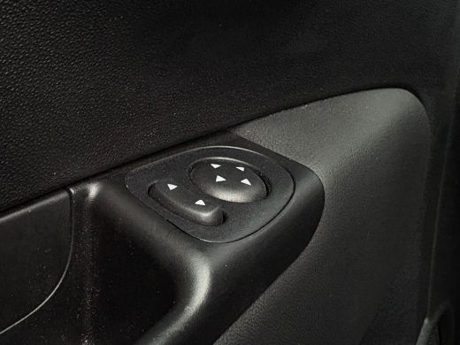 Fiat 500C 1.0 Hybrid 70 pk Sport | Cruise controle | Apple carplay | Parkeersensoor achter | LMV 16" | ActivLease financial lease