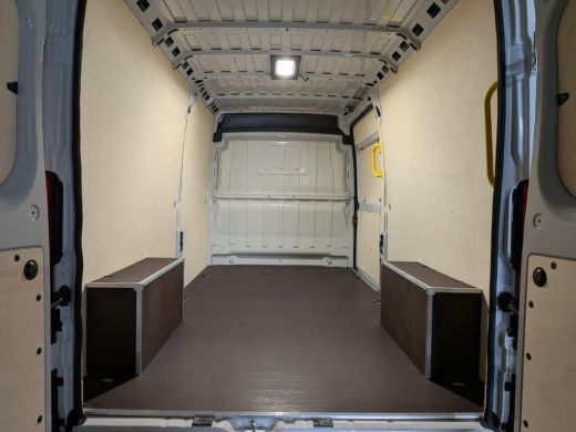 Fiat Ducato 2.2D Automaat 140PK L3H2 Betimmering | BPM-vrij! | Achteruitrijcamera | Climate control | Navigat... ActivLease financial lease