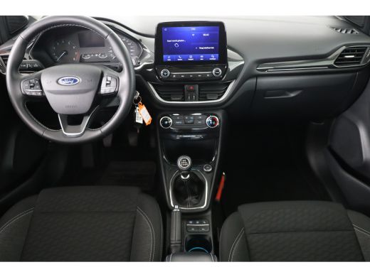 Ford Puma 1.0 EcoBoost Hybrid Titanium | Panoramadak | Trekhaak afn. | Camera | Parkeersensoren | 17 inch V... ActivLease financial lease