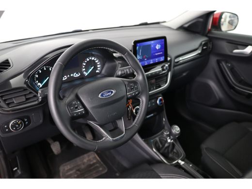 Ford Puma 1.0 EcoBoost Hybrid Titanium | Panoramadak | Trekhaak afn. | Camera | Parkeersensoren | 17 inch V... ActivLease financial lease