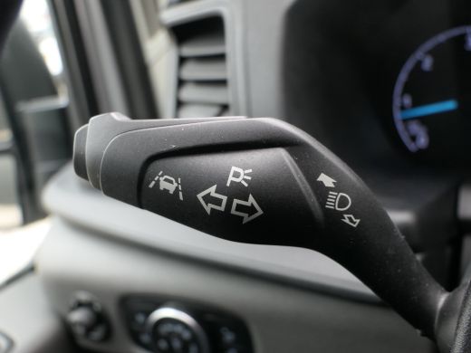 Ford Transit 310 2.0 TDCI L2H2 Trend Automaat | Laadruimte Pakket | Camera | Lichtmetalen Velgen | Stoelverwar... ActivLease financial lease