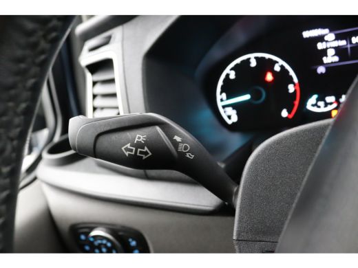 Ford Transit Custom 320 2.0 TDCI 185pk Automaat L2H1 Sport | Xenon | BLIS | Camera | Navigatie | Elektrische Stoel | ... ActivLease financial lease