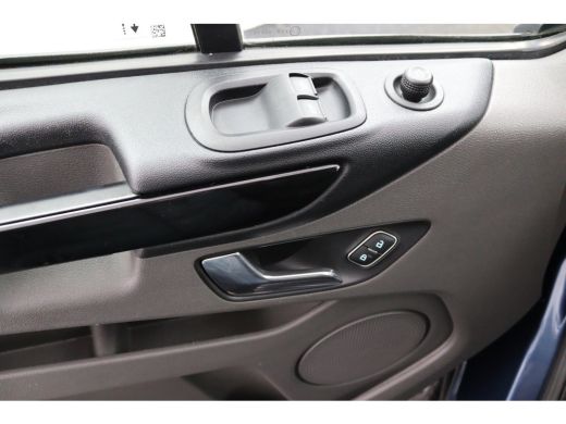 Ford Transit Custom 320 2.0 TDCI 185pk Automaat L2H1 Sport | Xenon | BLIS | Camera | Navigatie | Elektrische Stoel | ... ActivLease financial lease