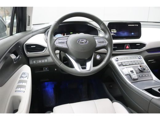 Hyundai Santa Fe 1.6 T-GDI HEV Premium Sky Open-dak/Trekhaak/Winter-pack/Memory-stoel/360-camera ActivLease financial lease