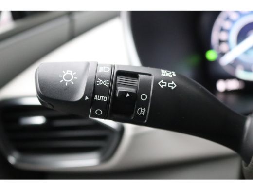 Hyundai Santa Fe 1.6 T-GDI HEV Premium Sky Open-dak/Trekhaak/Winter-pack/Memory-stoel/360-camera ActivLease financial lease