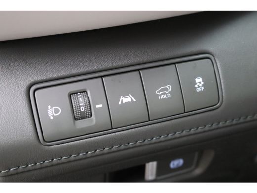 Hyundai Santa Fe 1.6 T-GDI HEV Premium Sky Open-dak/Trekhaak/Winter-pack/Memory-stoel/360-camera ActivLease financial lease