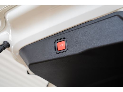 Jeep Avenger 1.2T 4xe The North Face | Camera | Navigatie | Elektrische Achterklep | Climate Controle | Parkee... ActivLease financial lease