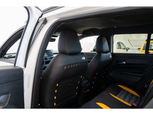 Jeep Avenger 1.2T 4xe The North Face | Camera | Navigatie | Elektrische Achterklep | Climate Controle | Parkee... ActivLease financial lease