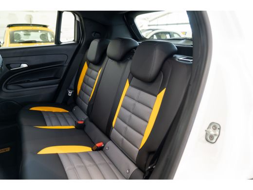 Jeep Avenger 1.2T 4xe The North Face | Camera | Navigatie | Elektrische Achterklep | Climate Controle | Parkee... ActivLease financial lease