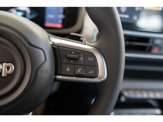 Jeep Avenger 1.2T 4xe The North Face | Camera | Navigatie | Elektrische Achterklep | Climate Controle | Parkee... ActivLease financial lease